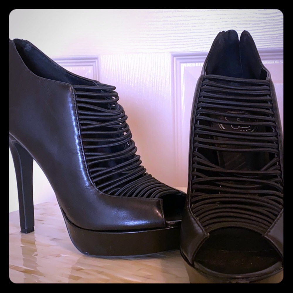 Jessica Simpson heels